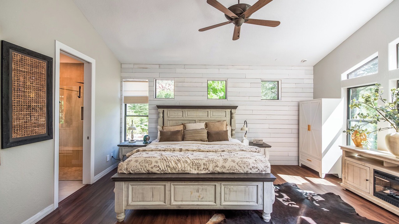 Photo of Bedroom in Sedona Shadows