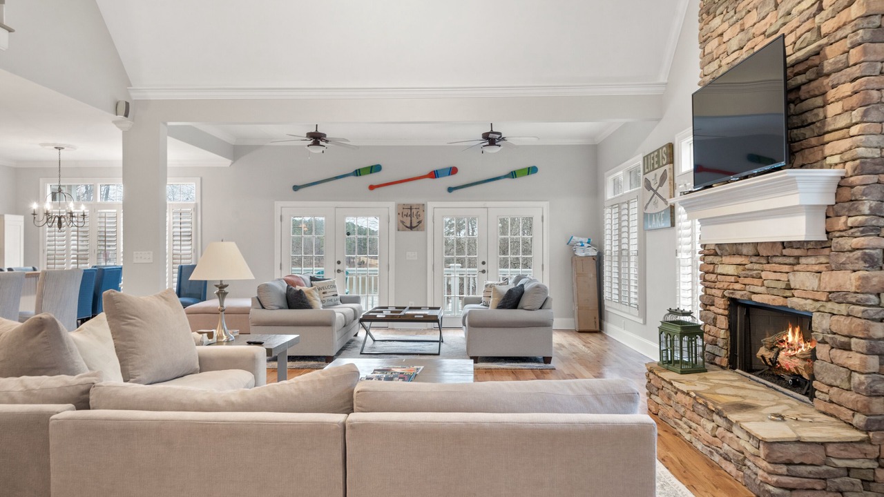 Photo of Livingroom in Eatonton