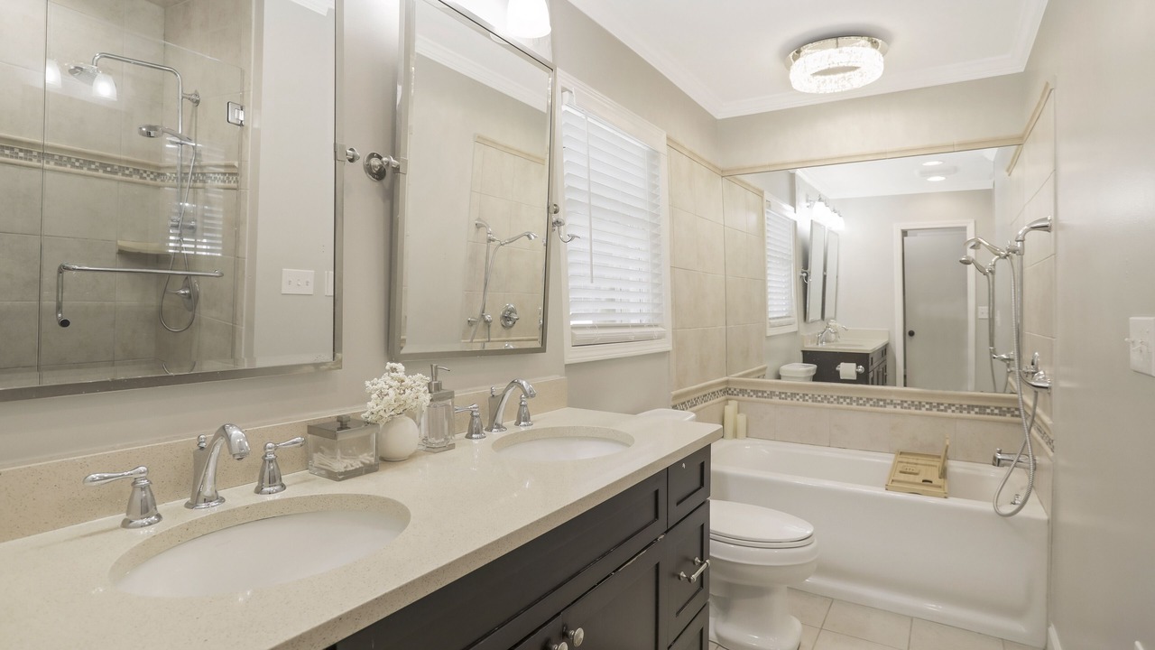 Photo of Bathroom in North Buckhead