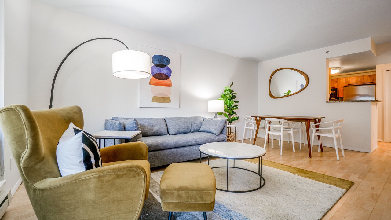 Photo of Livingroom in Downtown Seattle