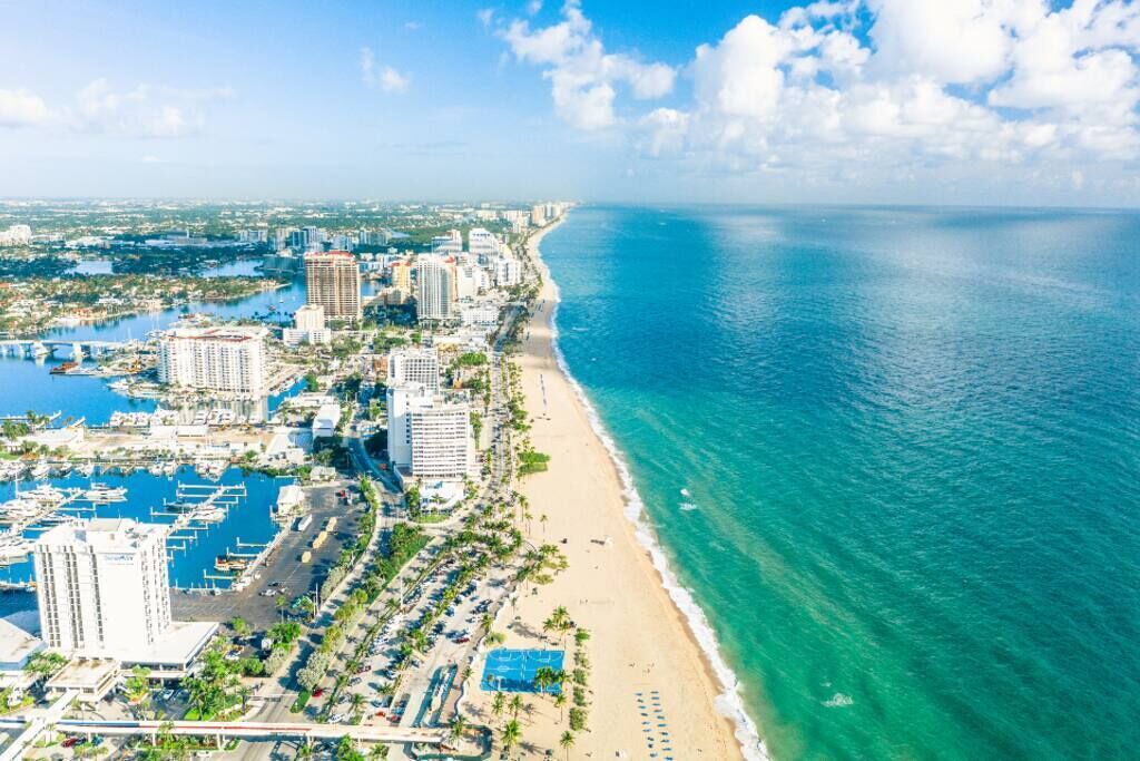 Photo of Others in Lauderdale Beach