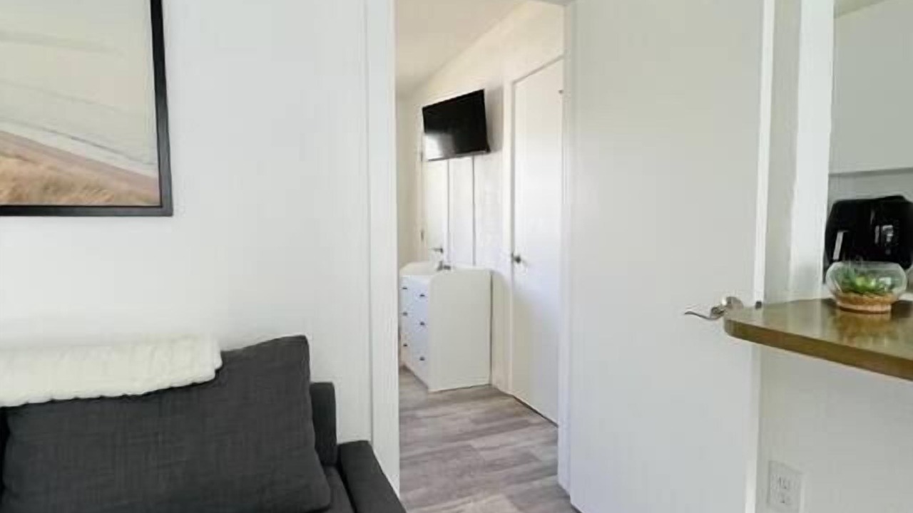 Photo of Livingroom in Lauderdale Beach