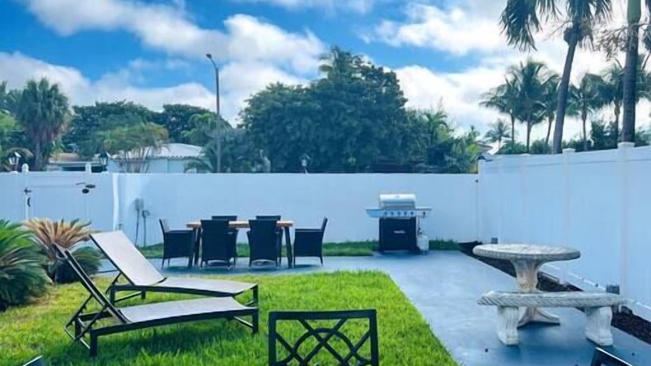 Photo of Outdoor in Lauderdale Beach