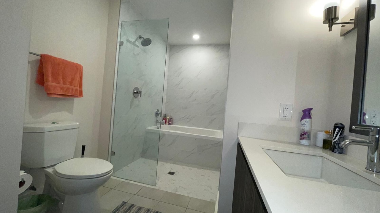 Photo of Bathroom in North Buckhead