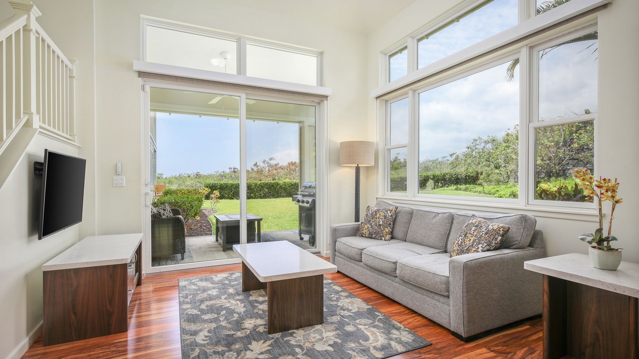 Photo of Livingroom in Kahaluu-Keauhou