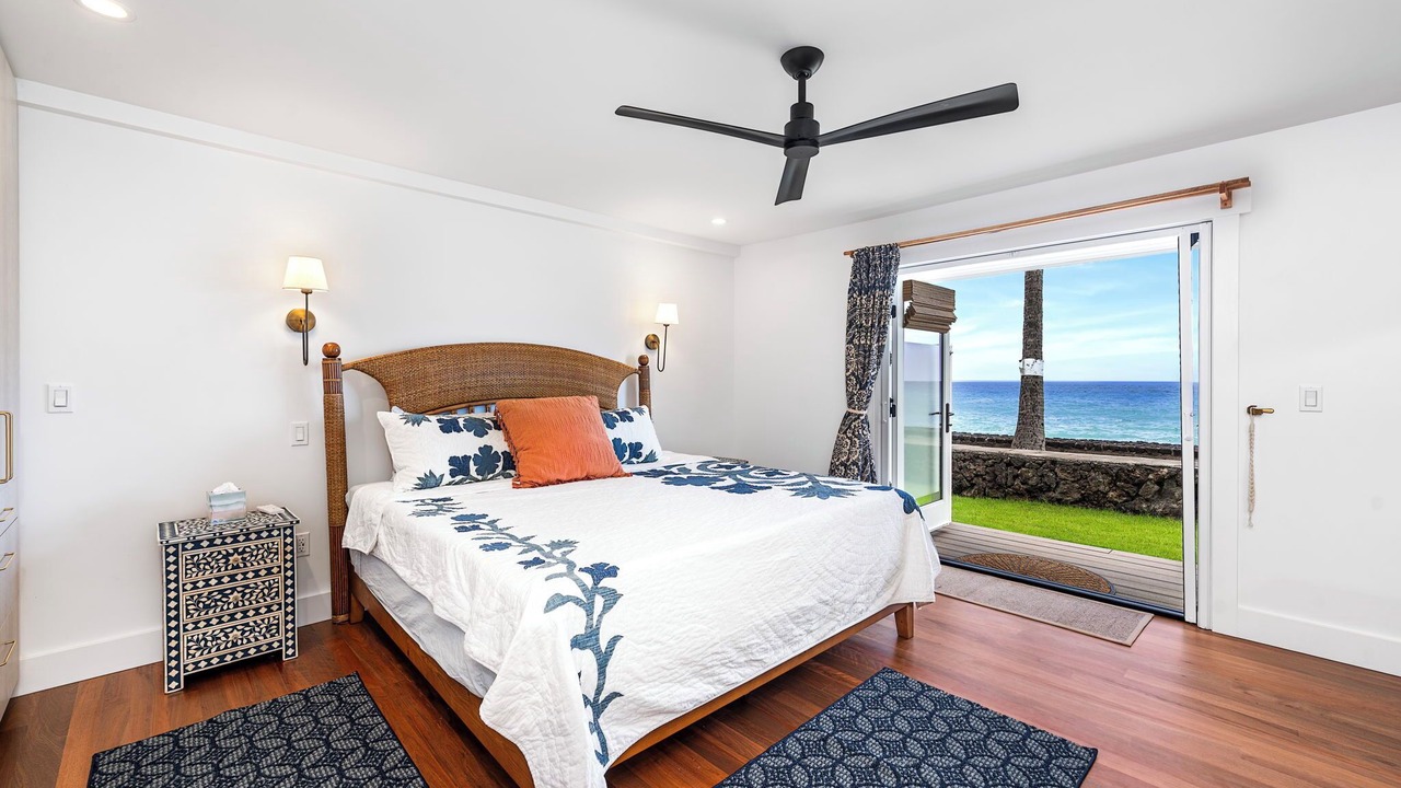 Photo of Bedroom in Kahaluu Bay