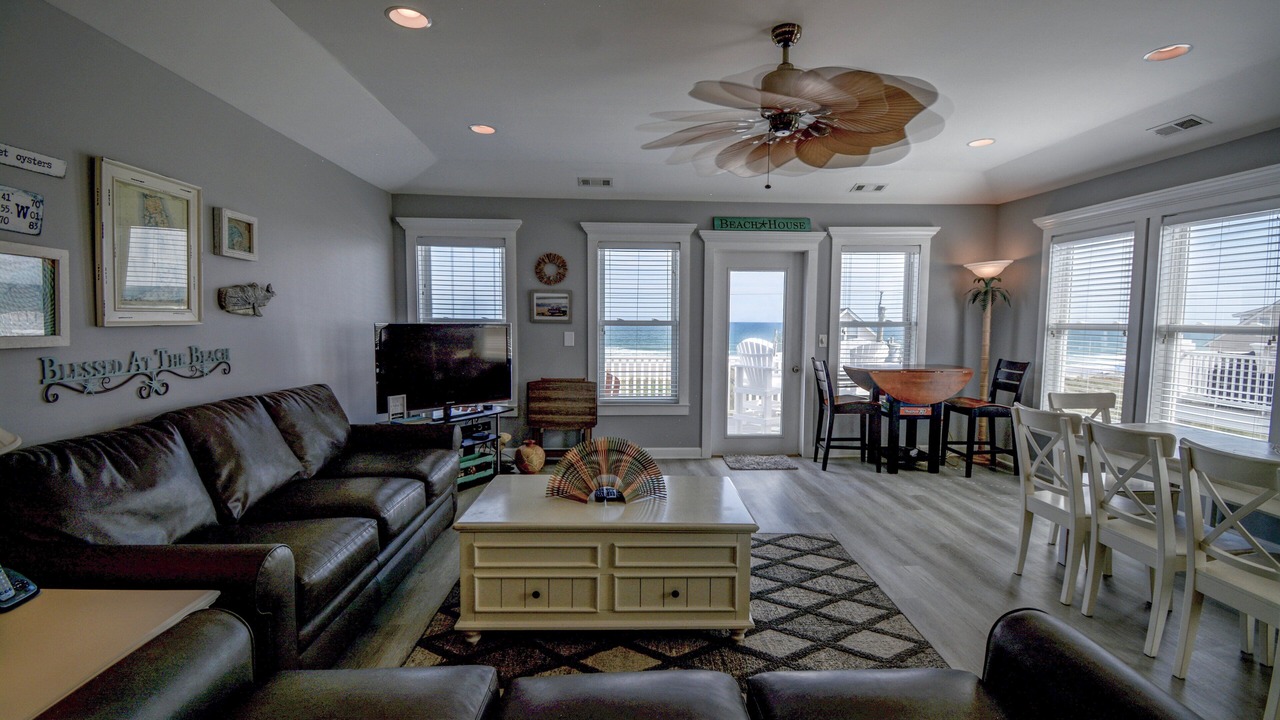 Photo of Livingroom in Ocean City Beach