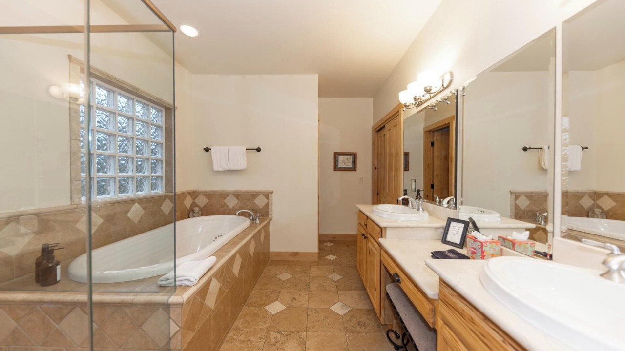 Photo of Bathroom in Blue River