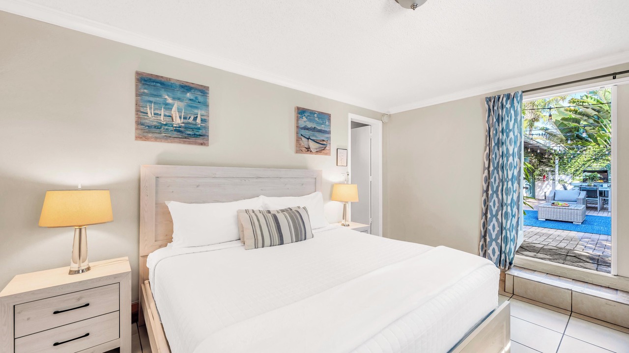 Photo of Bedroom in Lauderdale Beach