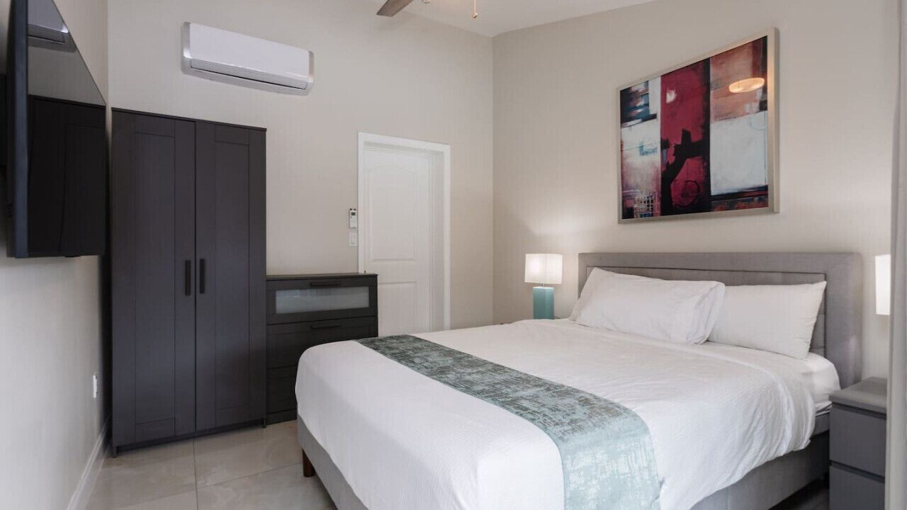 Photo of Bedroom in South Lake