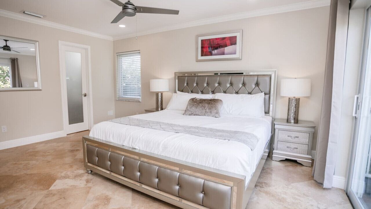 Photo of Bedroom in South Lake