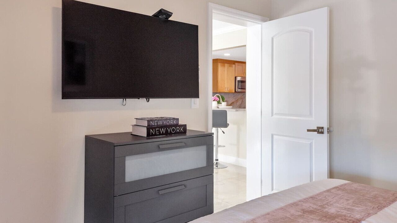 Photo of Bedroom in South Lake