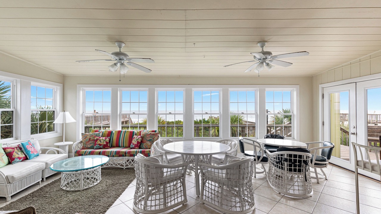 Photo of Livingroom in Litchfield by the Sea