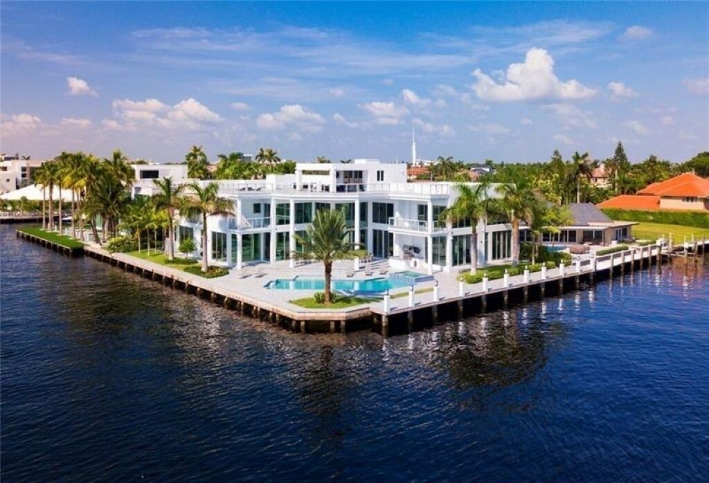 Photo of Outdoor in Bay Colony