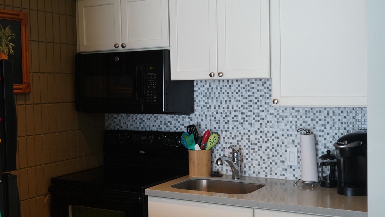 Photo of Kitchen in Historic Lahaina Front Street