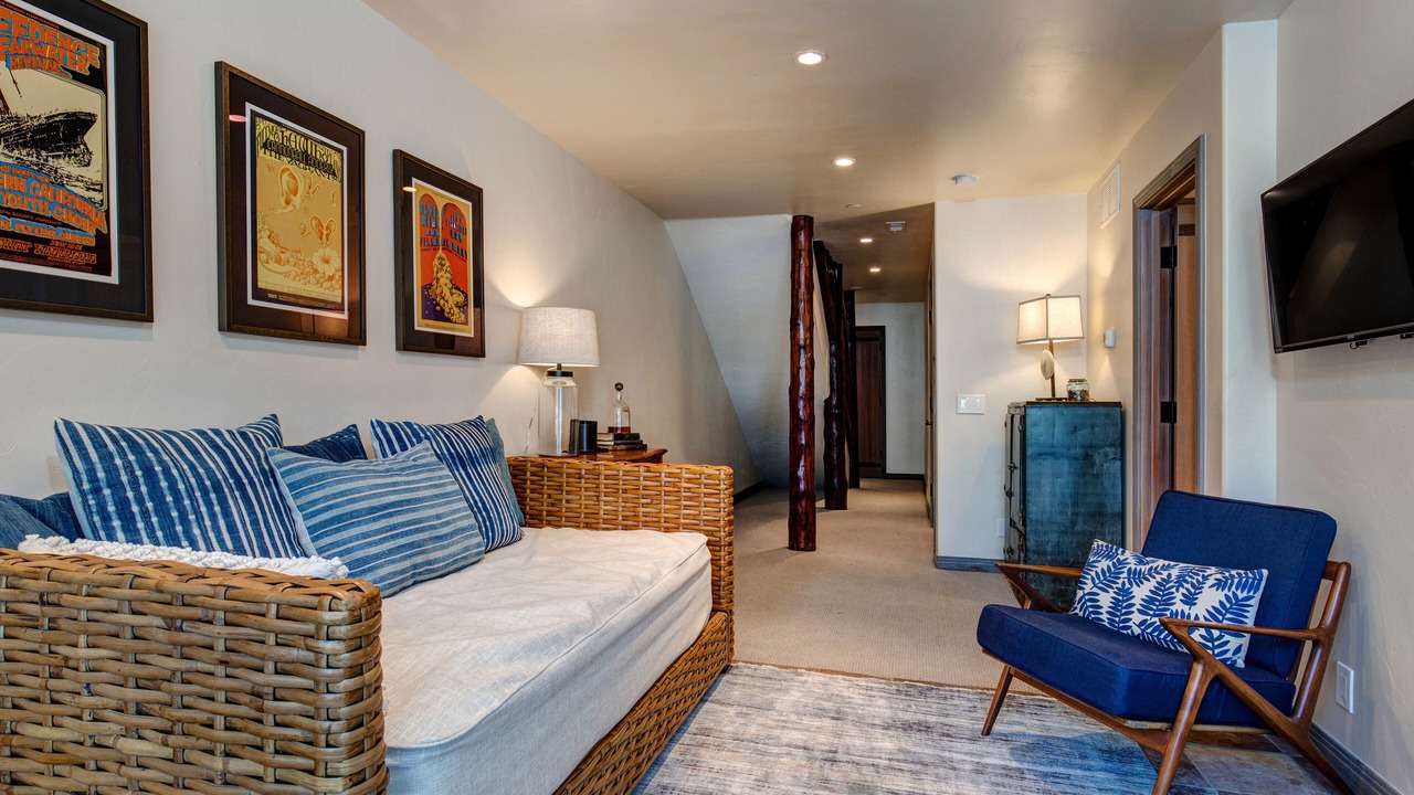 Photo of Livingroom in Deer Valley