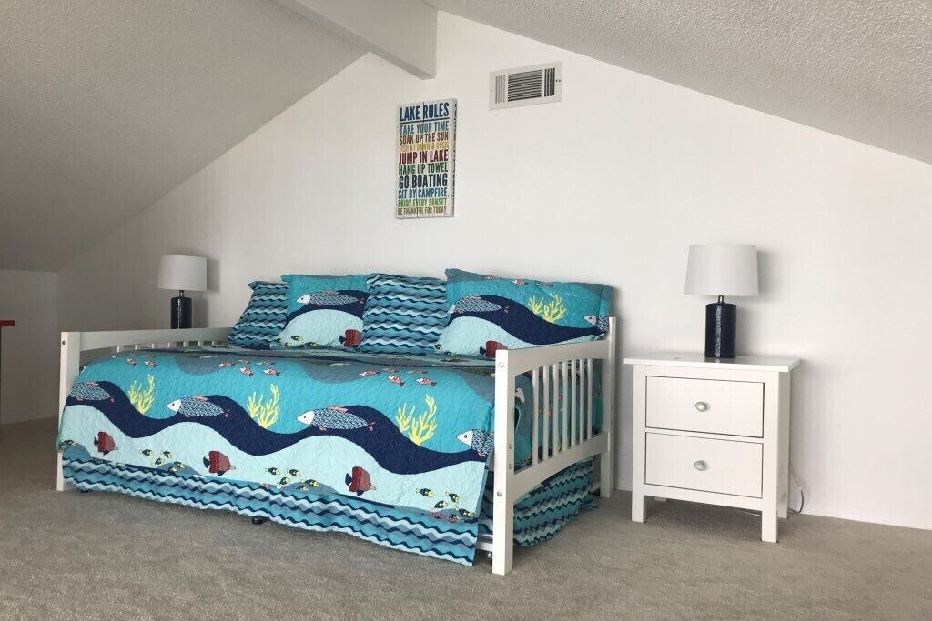 Photo of Bedroom in Paw Paw Lake