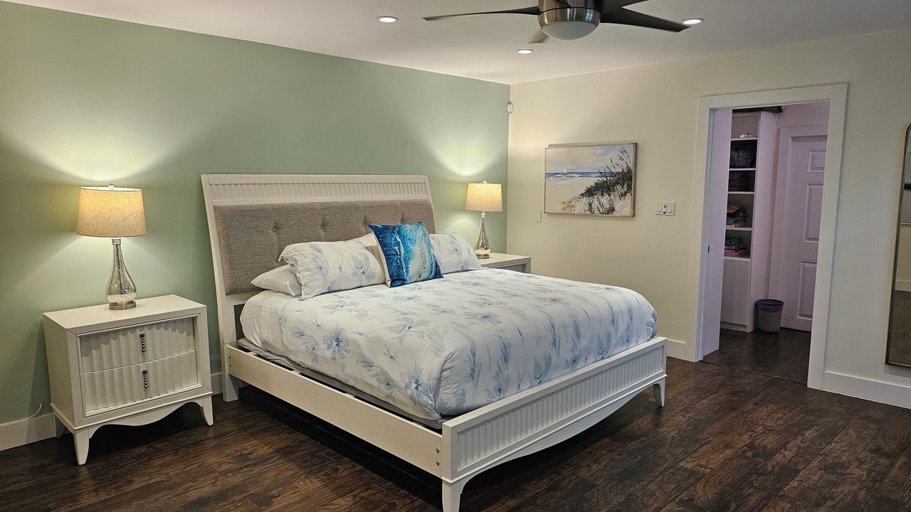 Photo of Bedroom in Garden Isles