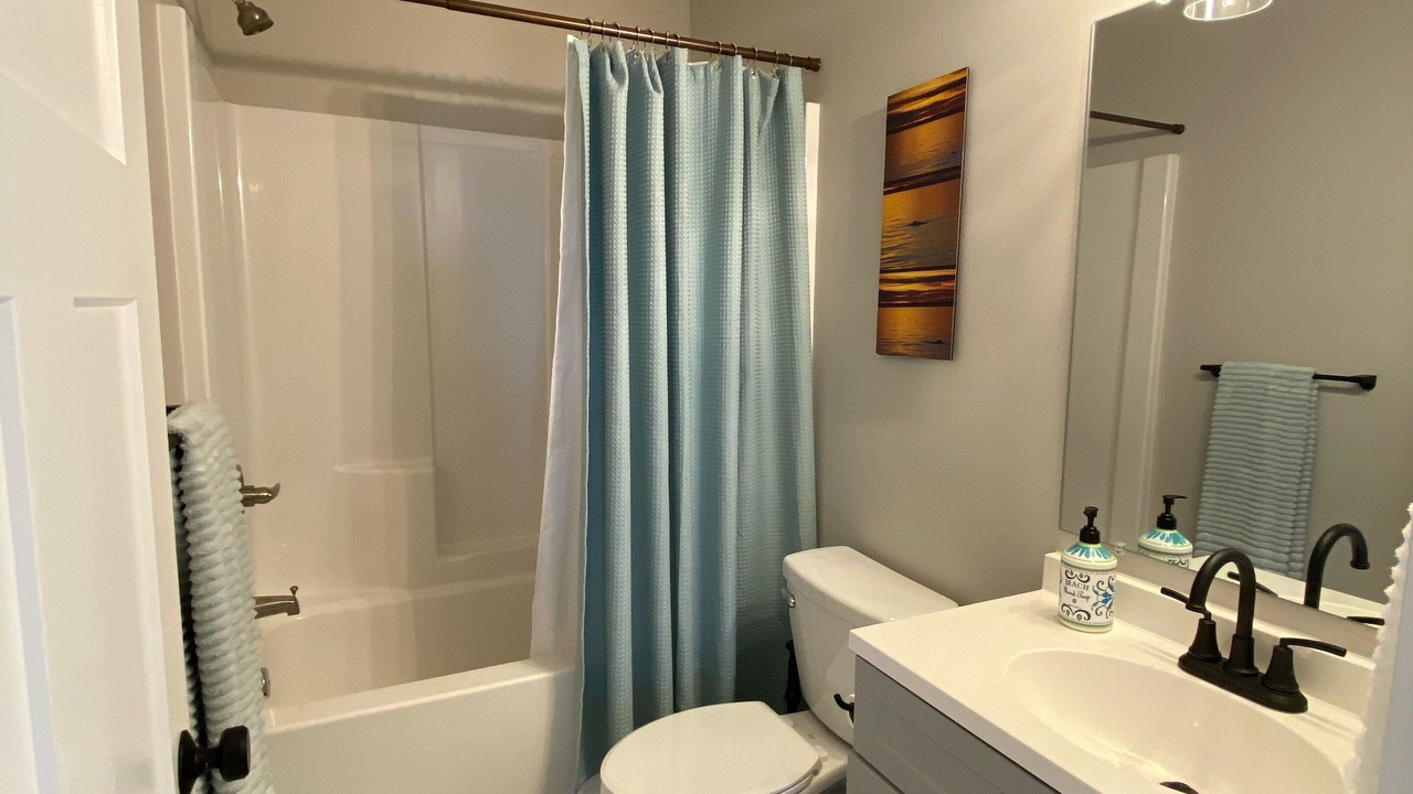 Photo of Bathroom in Diamond Ridge