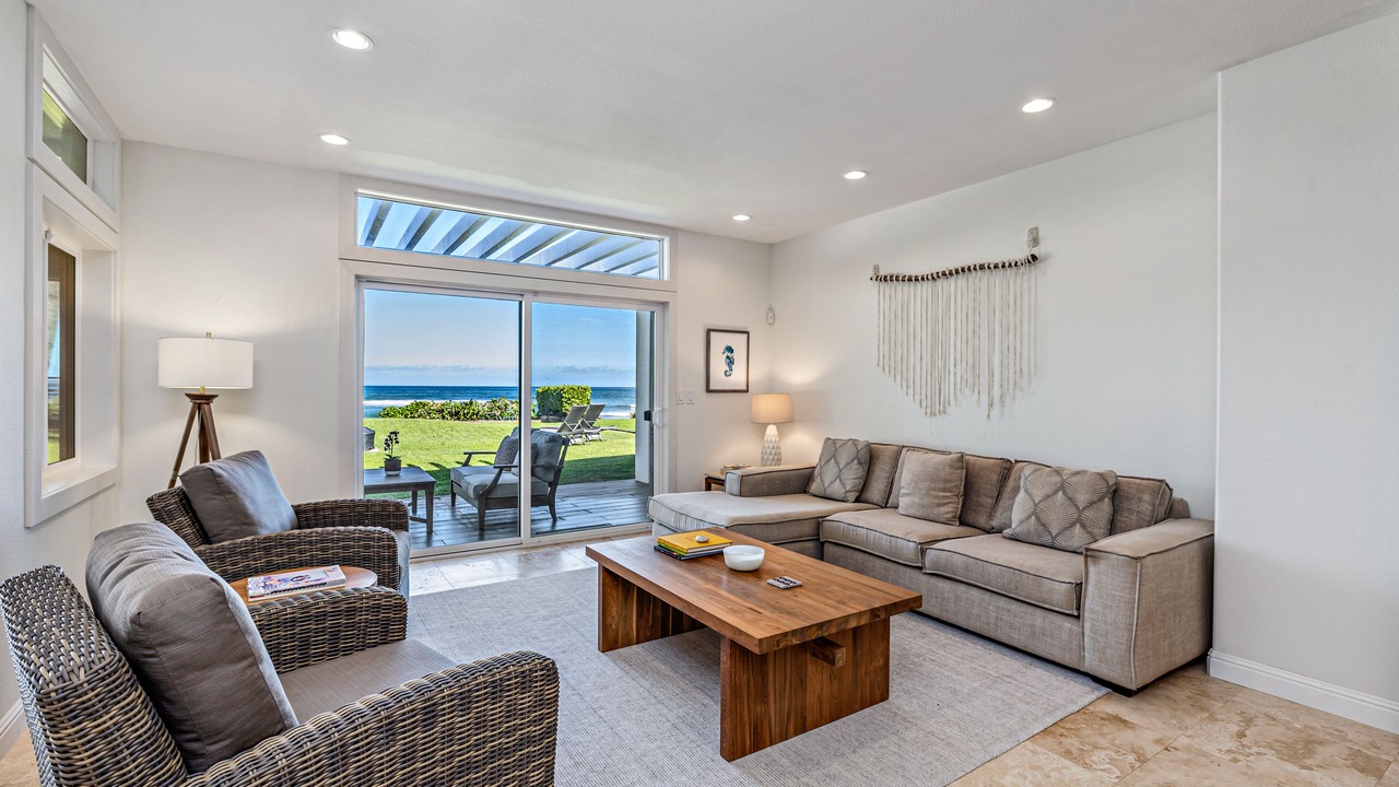 Photo of Livingroom in Mokuleia