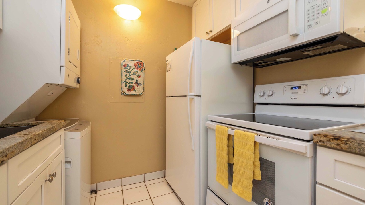 Photo of Kitchen in Maalaea