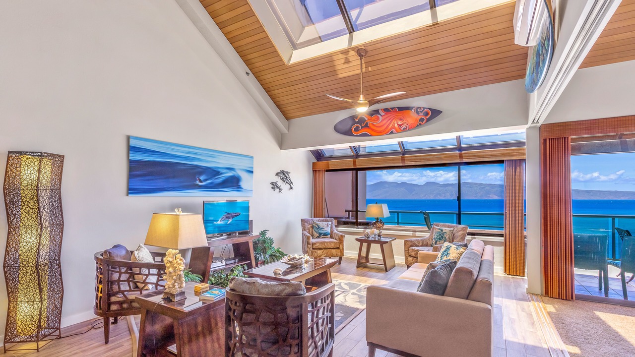 Photo of Livingroom in Kahana
