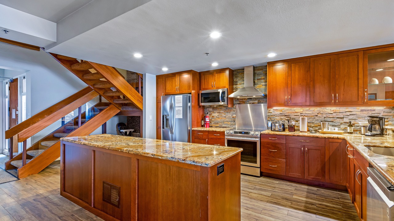 Photo of Kitchen in Kahana