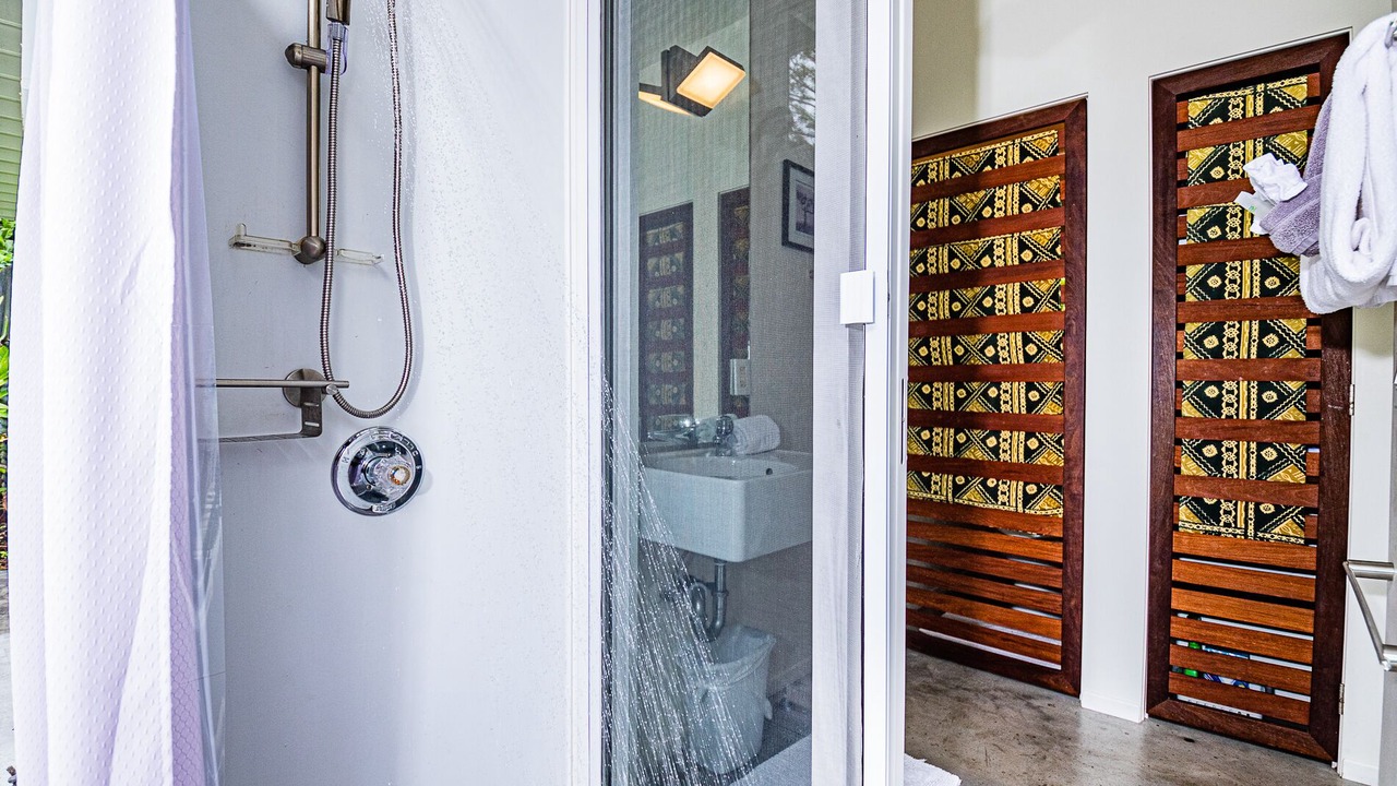 Photo of Bathroom in Kehena