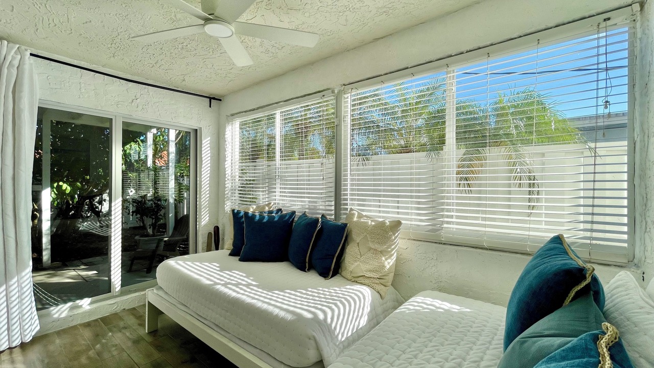 Photo of Bedroom in Lauderdale Beach