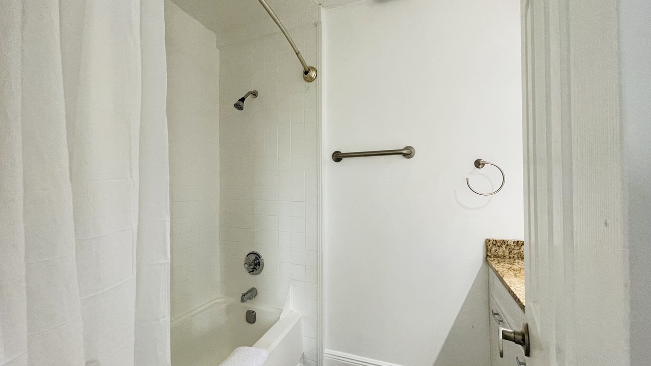 Photo of Bathroom in Lauderdale Beach