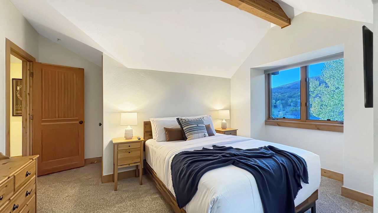 Photo of Bedroom in Deer Valley