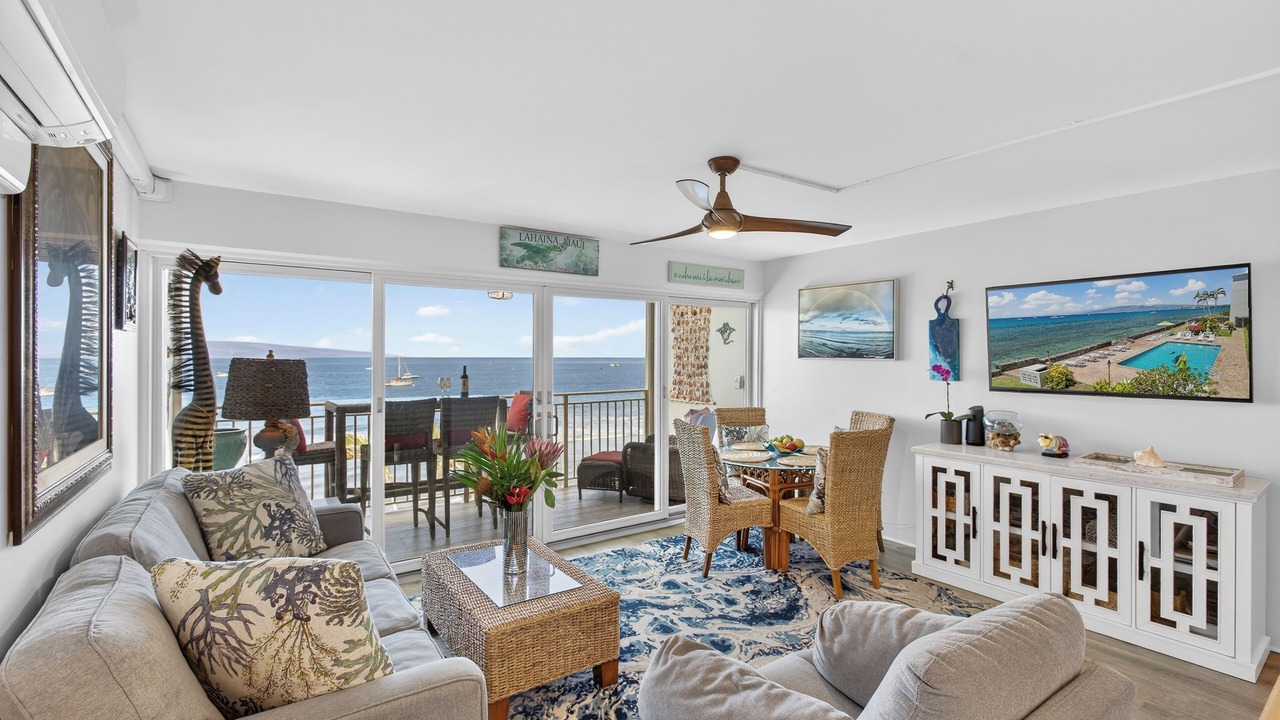 Photo of Livingroom in Historic Lahaina Front Street