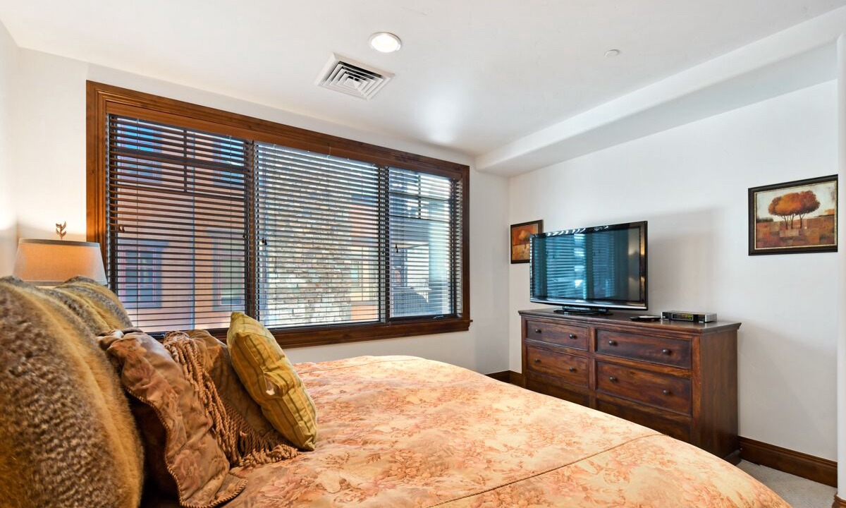 Photo of Bedroom in Empire Pass