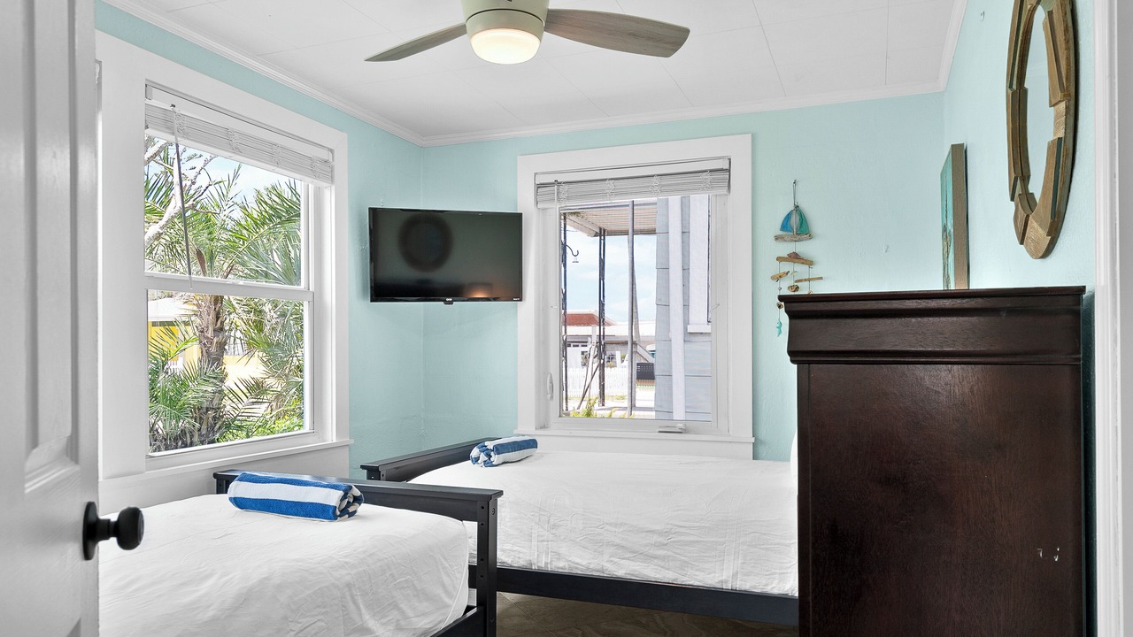 Photo of Bedroom in Bradenton Beach