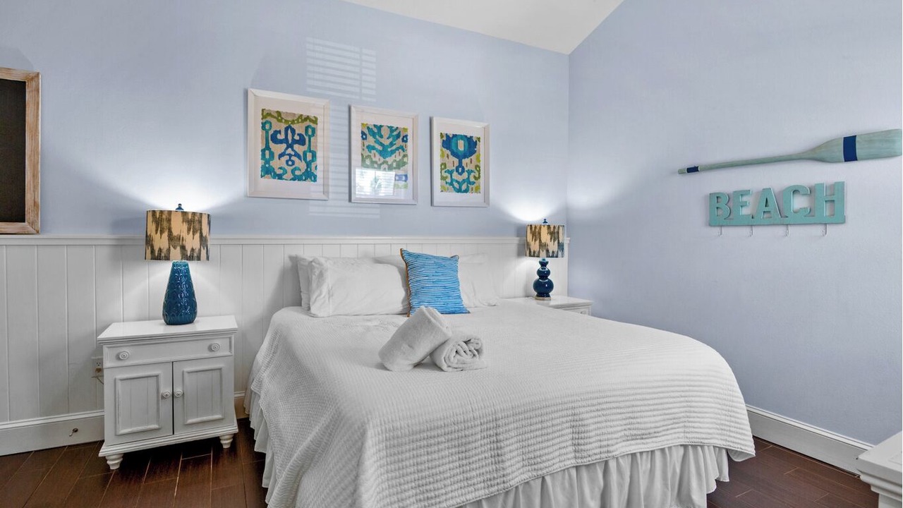Photo of Bedroom in Holmes Beach