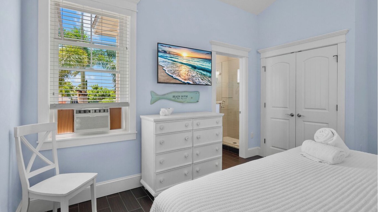 Photo of Bedroom in Holmes Beach