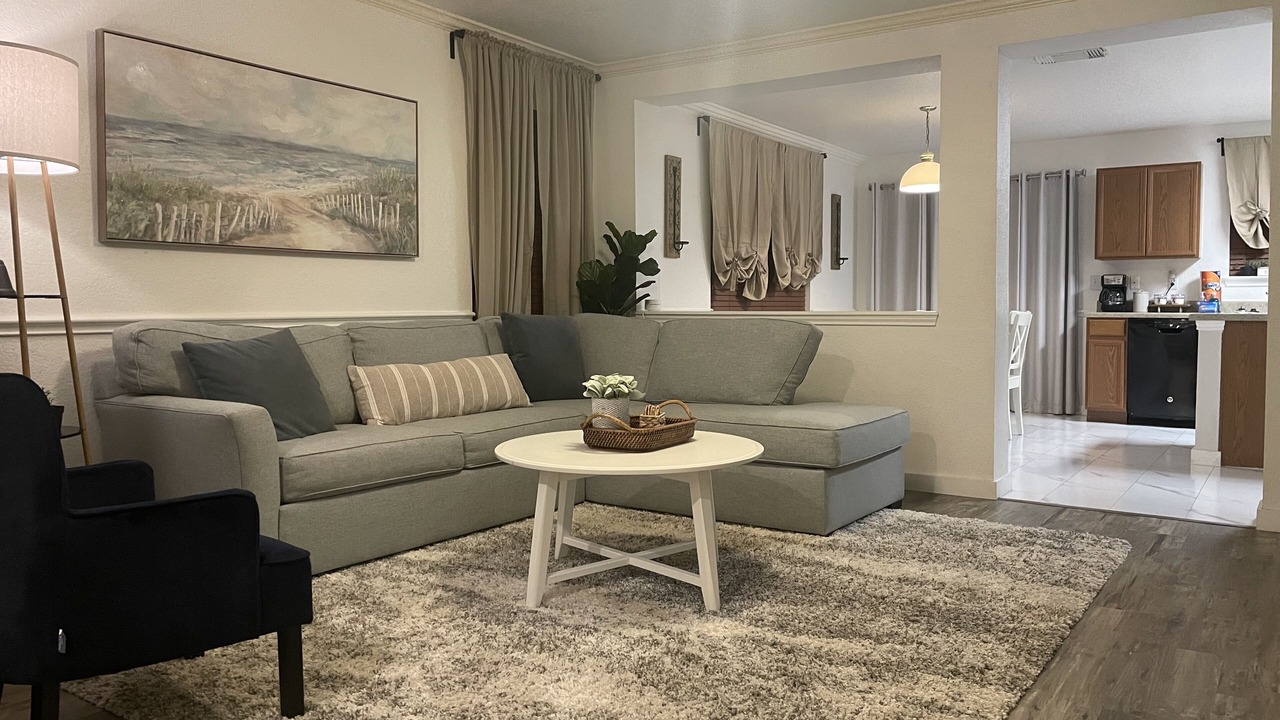 Photo of Livingroom in West San Antonio