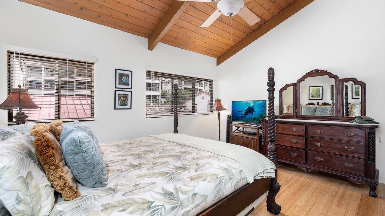 Photo of Bedroom in Kahaluu-Keauhou