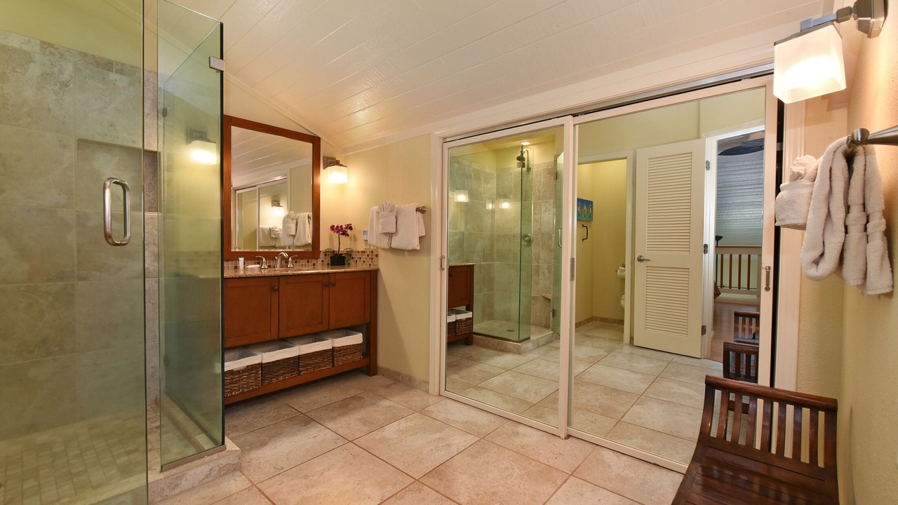 Photo of Bathroom in Napili