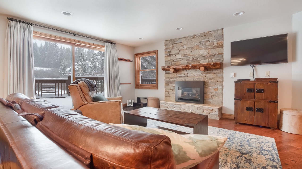 Photo of Livingroom in Four O'Clock