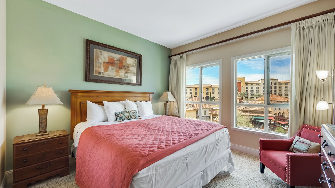 Photo of Bedroom in Lake Las Vegas