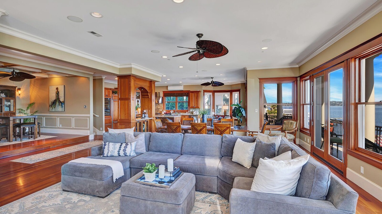 Photo of Livingroom in Bryn Mawr-Skyway