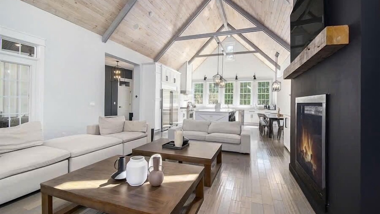 Photo of Livingroom in Union Pier