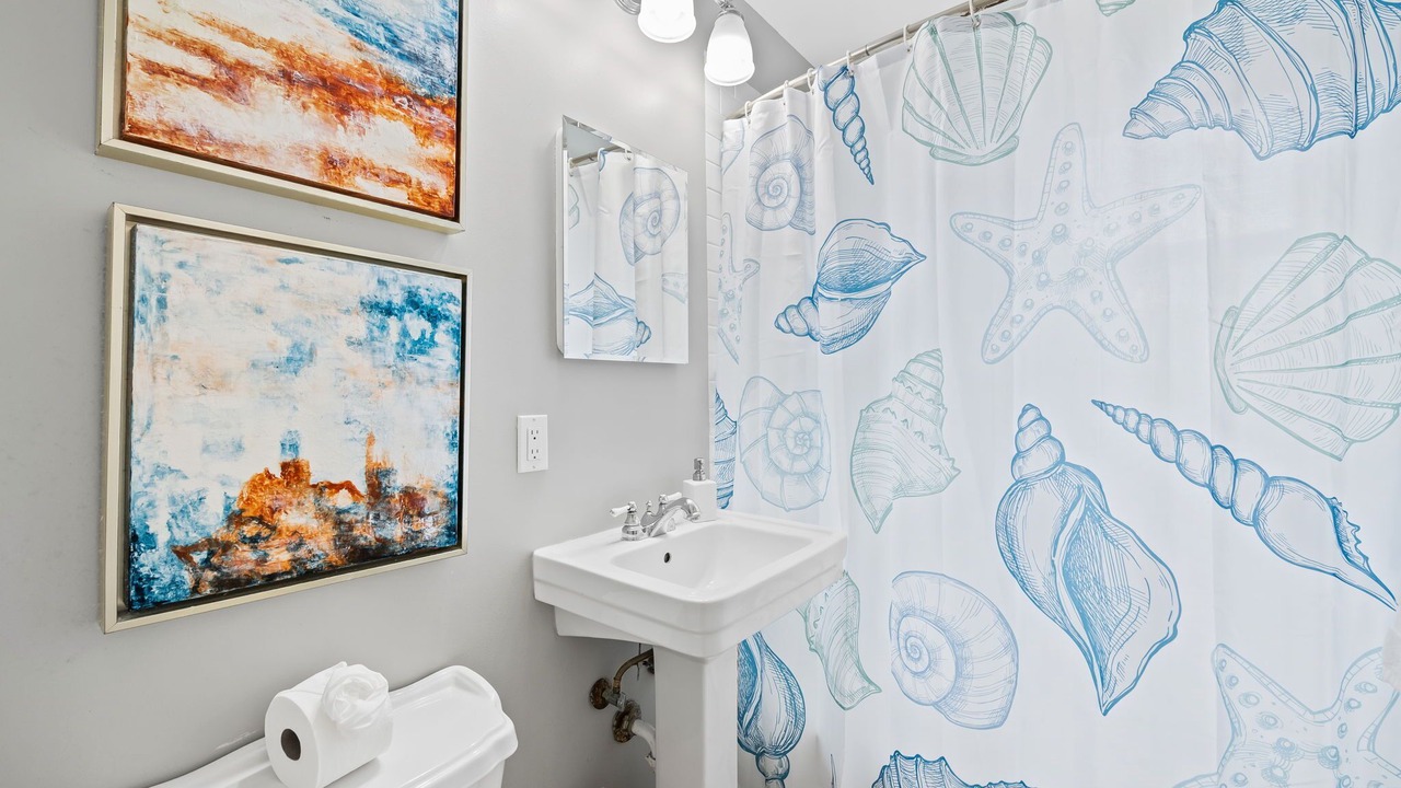 Photo of Bathroom in Lauderdale Beach