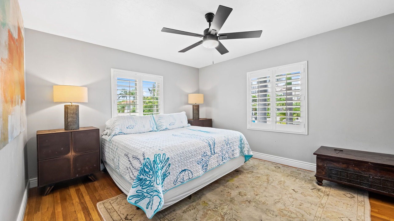 Photo of Bedroom in Lauderdale Beach