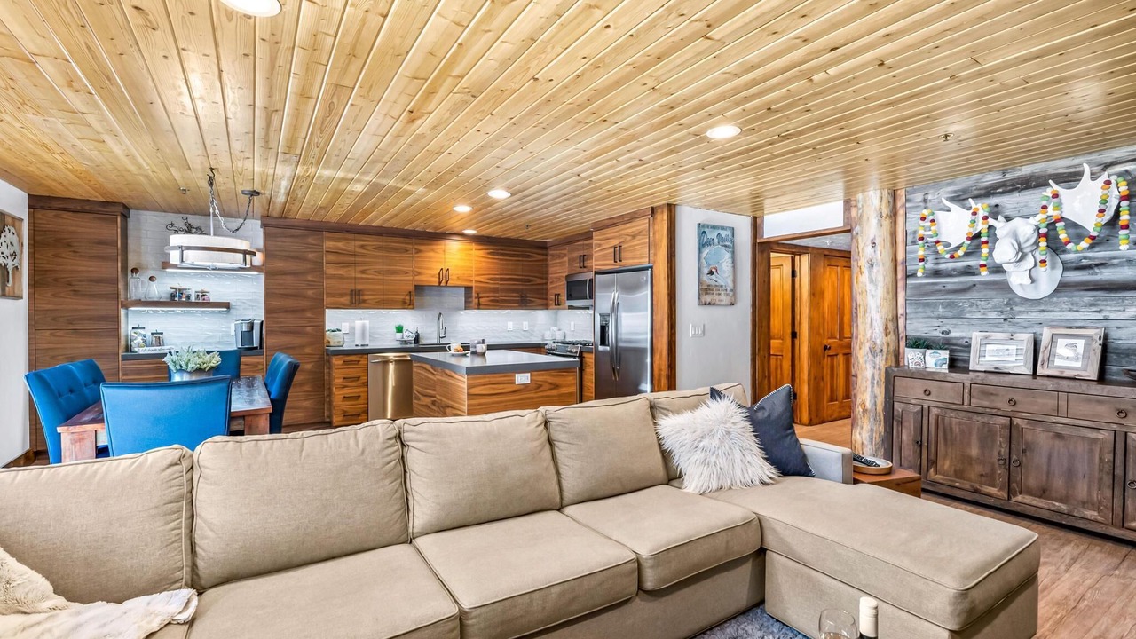 Photo of Livingroom in Deer Valley