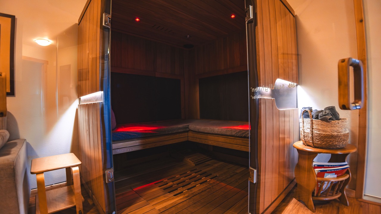 Photo of Bedroom in Homer