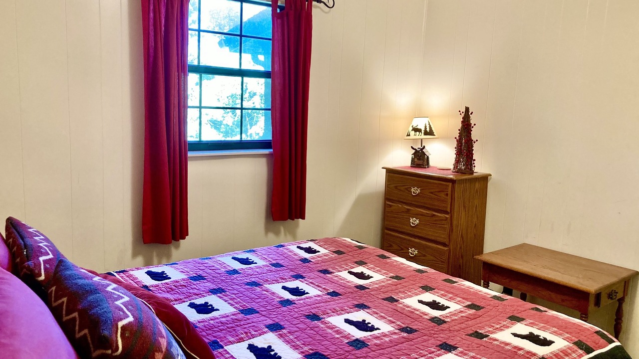 Photo of Bedroom in Townsend