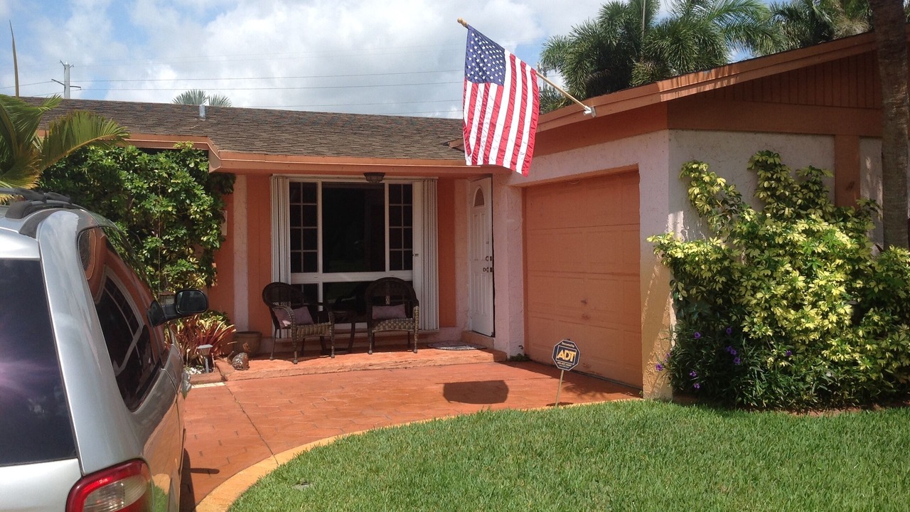 Photo of Outdoor in Pembroke Pines