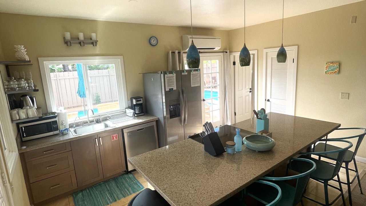 Photo of Kitchen in Historic Lahaina Front Street